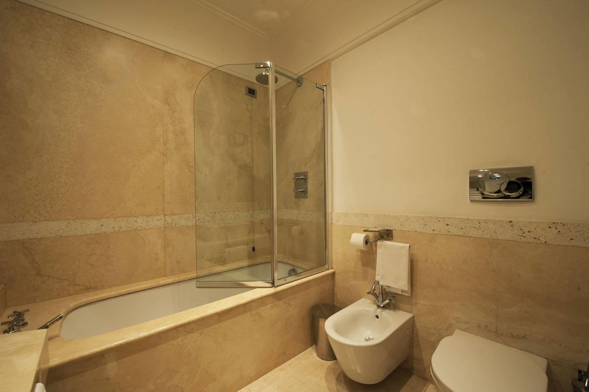 Moses Fountain Bed & Breakfast โรม ภายนอก รูปภาพ