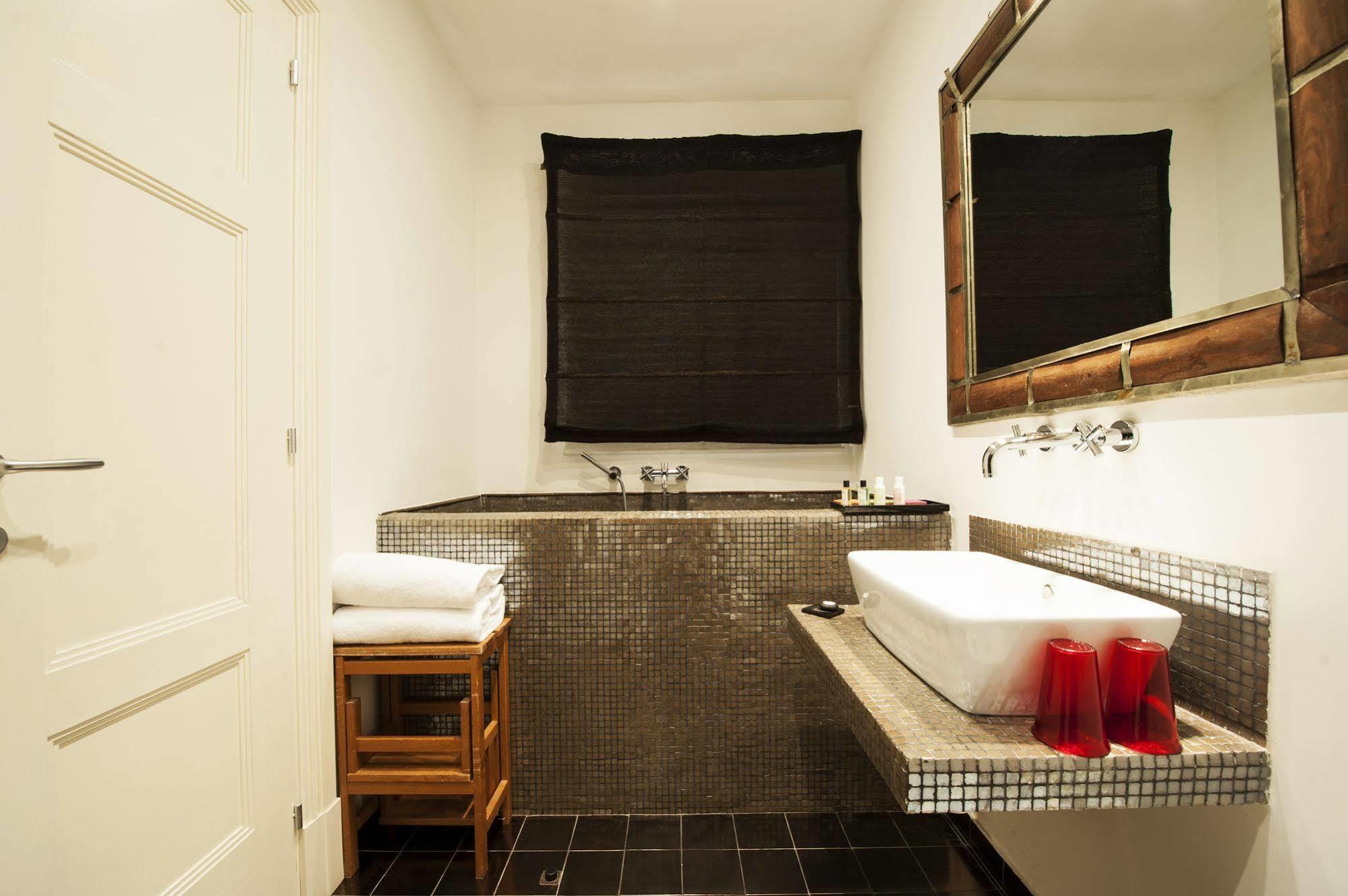 Moses Fountain Bed & Breakfast โรม ภายนอก รูปภาพ