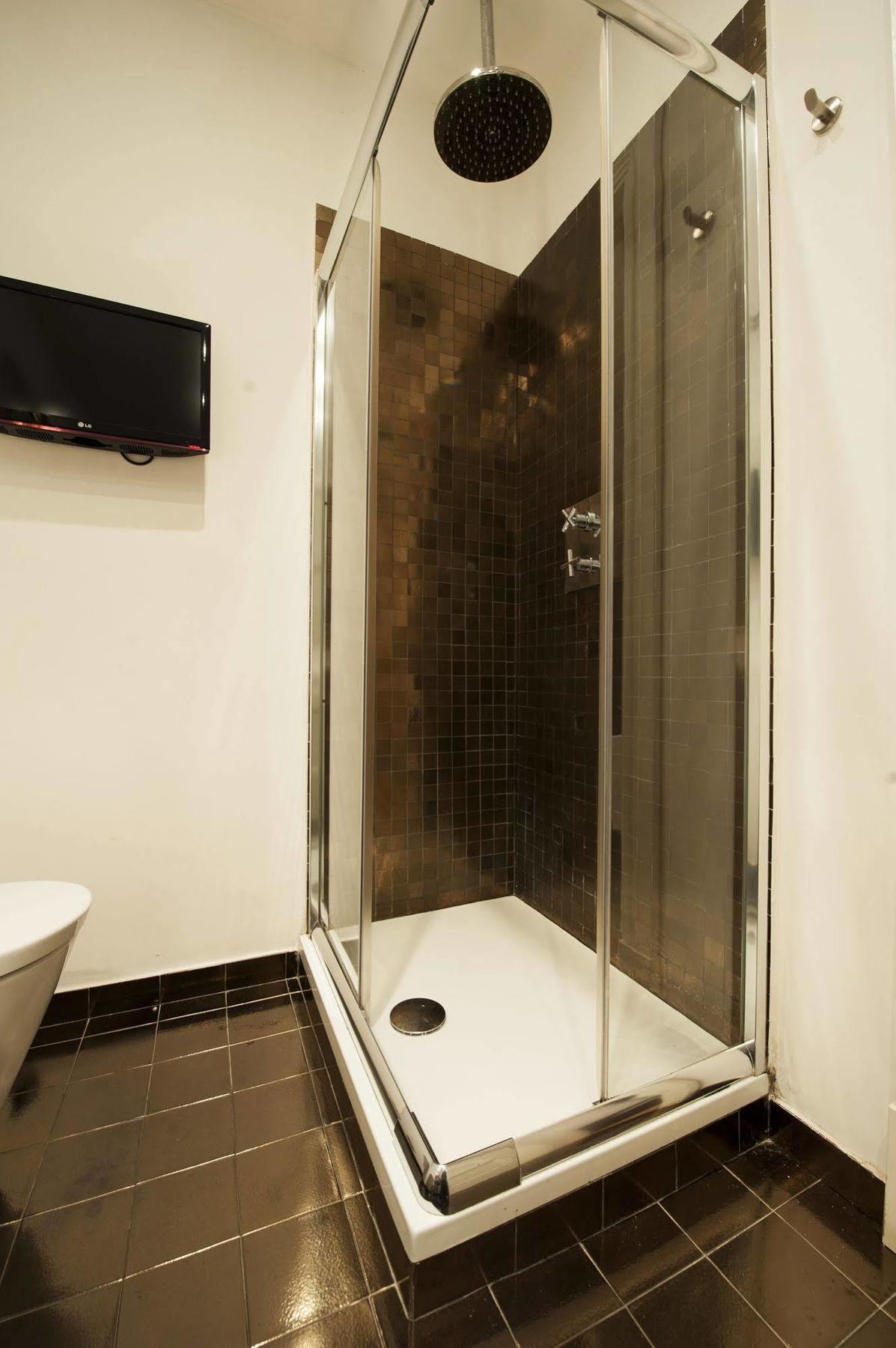 Moses Fountain Bed & Breakfast โรม ภายนอก รูปภาพ