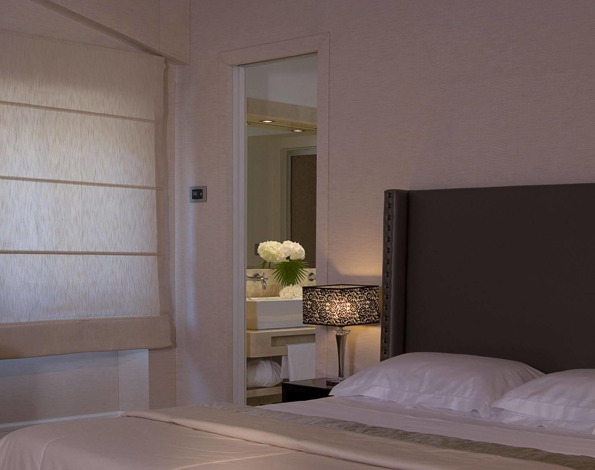 Moses Fountain Bed & Breakfast โรม ภายนอก รูปภาพ